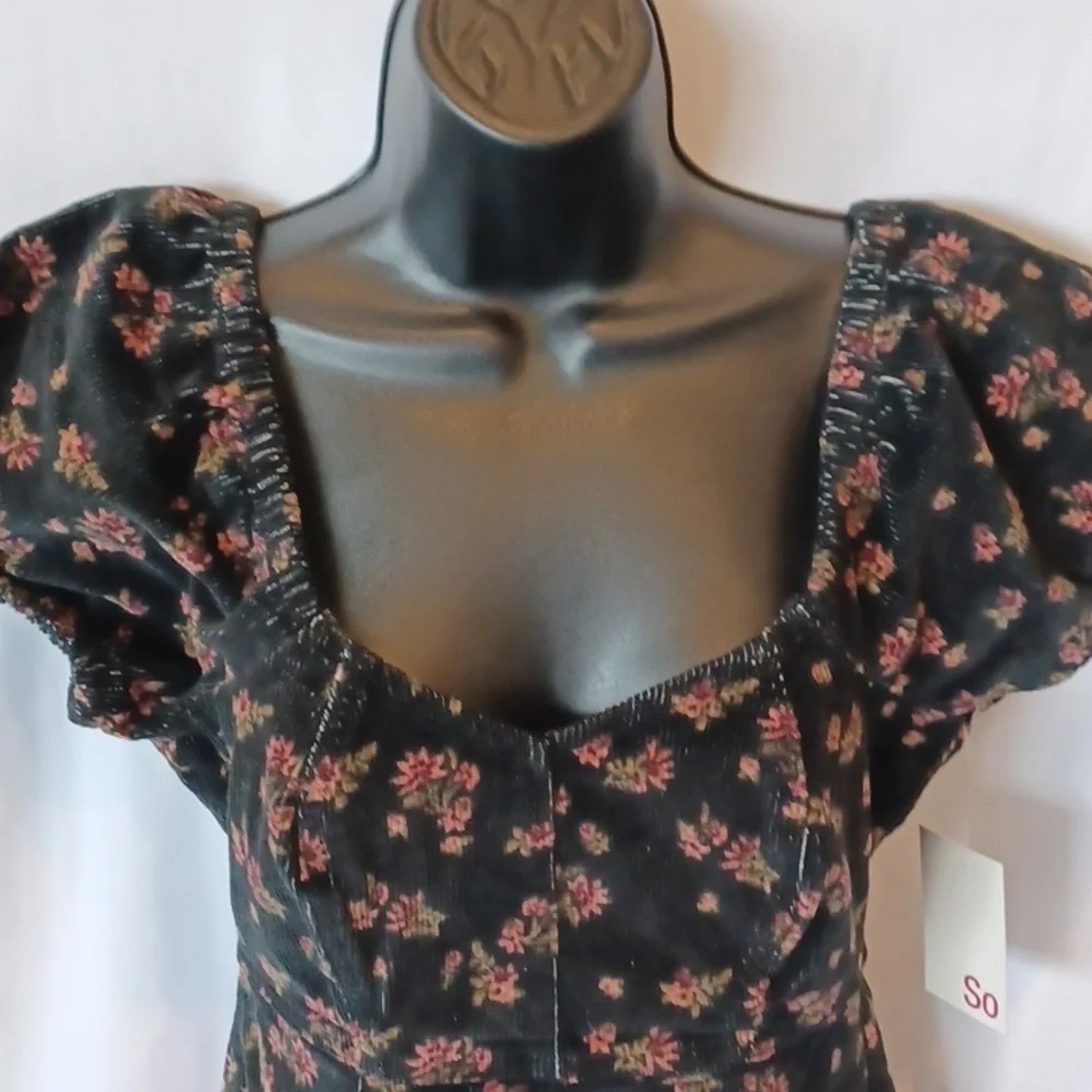 SO 90's Inspired Floral Corduroy Back Zip Dress Size Medium, NWT, Black/pink